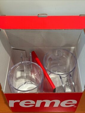 Supreme Heller clear plastic stacking mugs set of 2